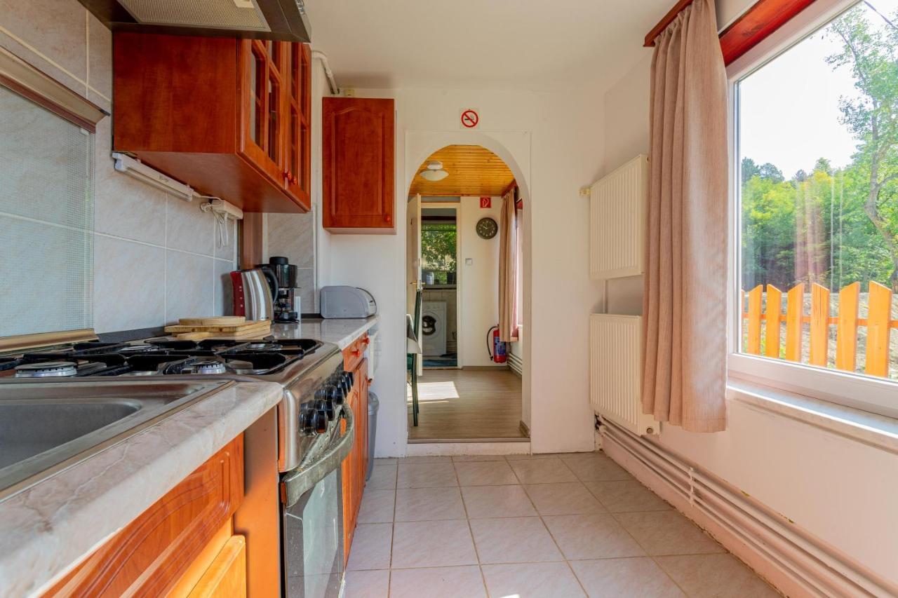 Panorama Apartmanhaz Esztergom Exterior photo