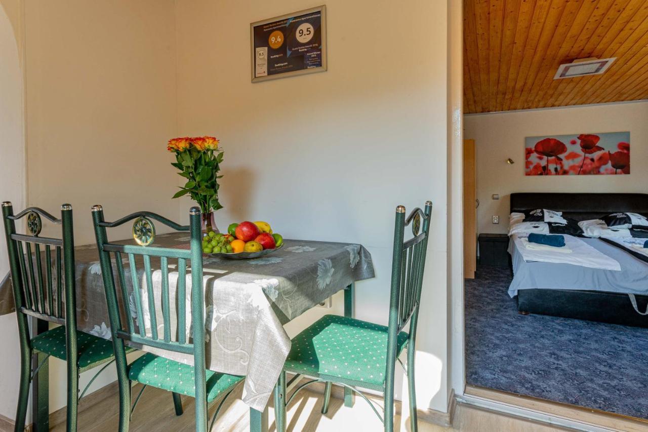 Panorama Apartmanhaz Esztergom Exterior photo